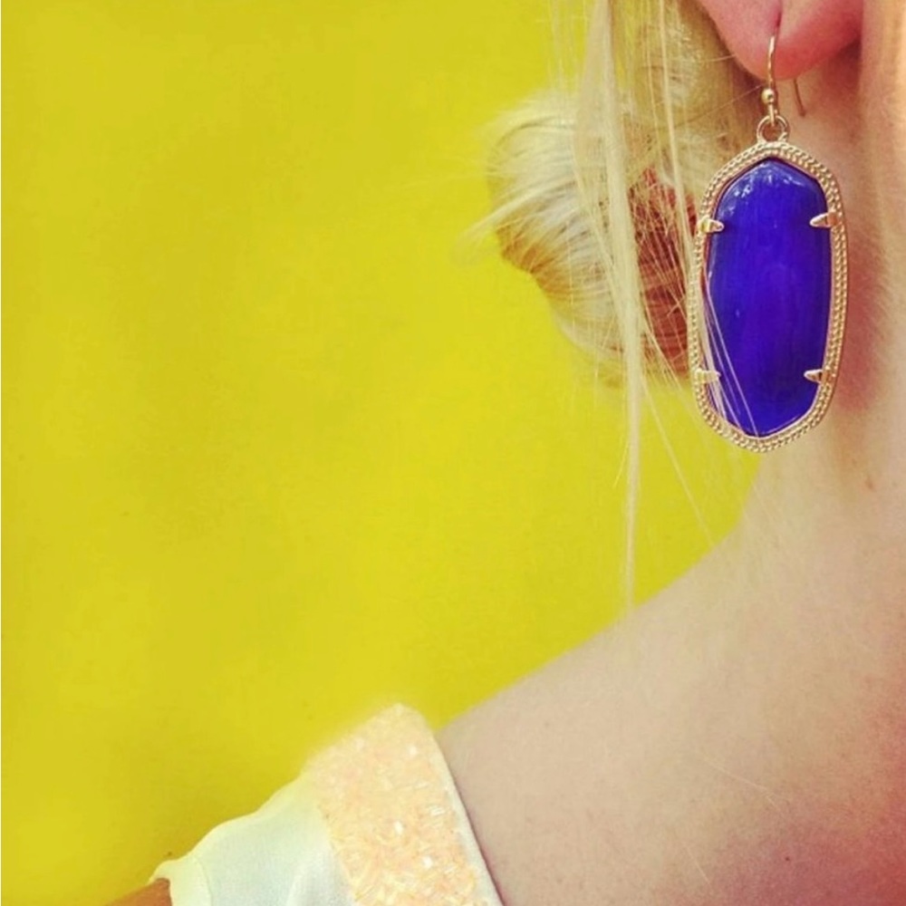Kendra Scott Elle Gold cobalt blue drop earrings. Perfect condition!